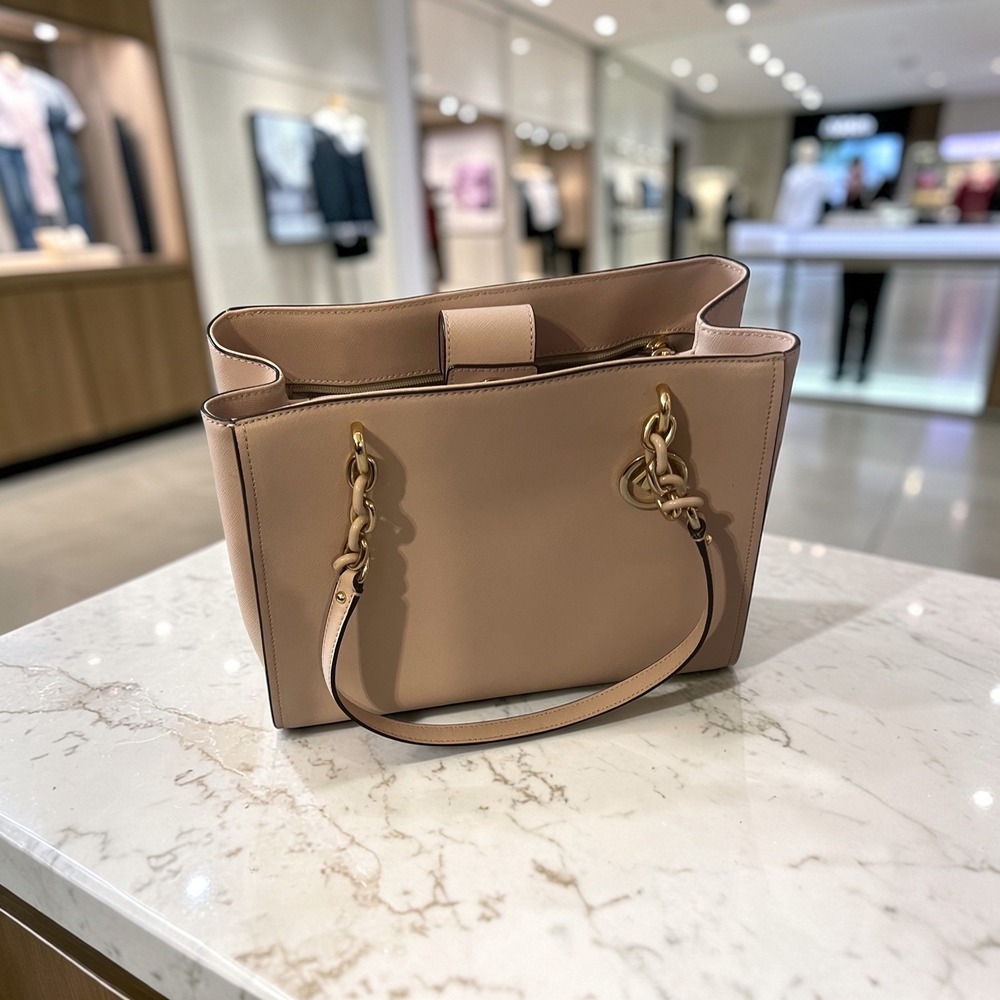 Michael Kors Cynthia Tote Women Large Pink Excellent Saffiano Leather Gold Chain - Picture 5 of 10